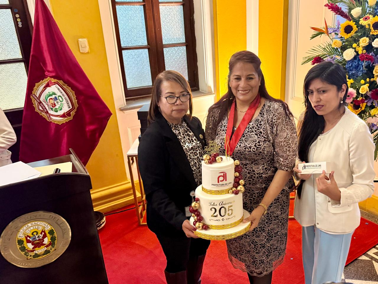 SALUDAMOS A PREFECTURA DE LIMA POR SUS 205 AÑOS