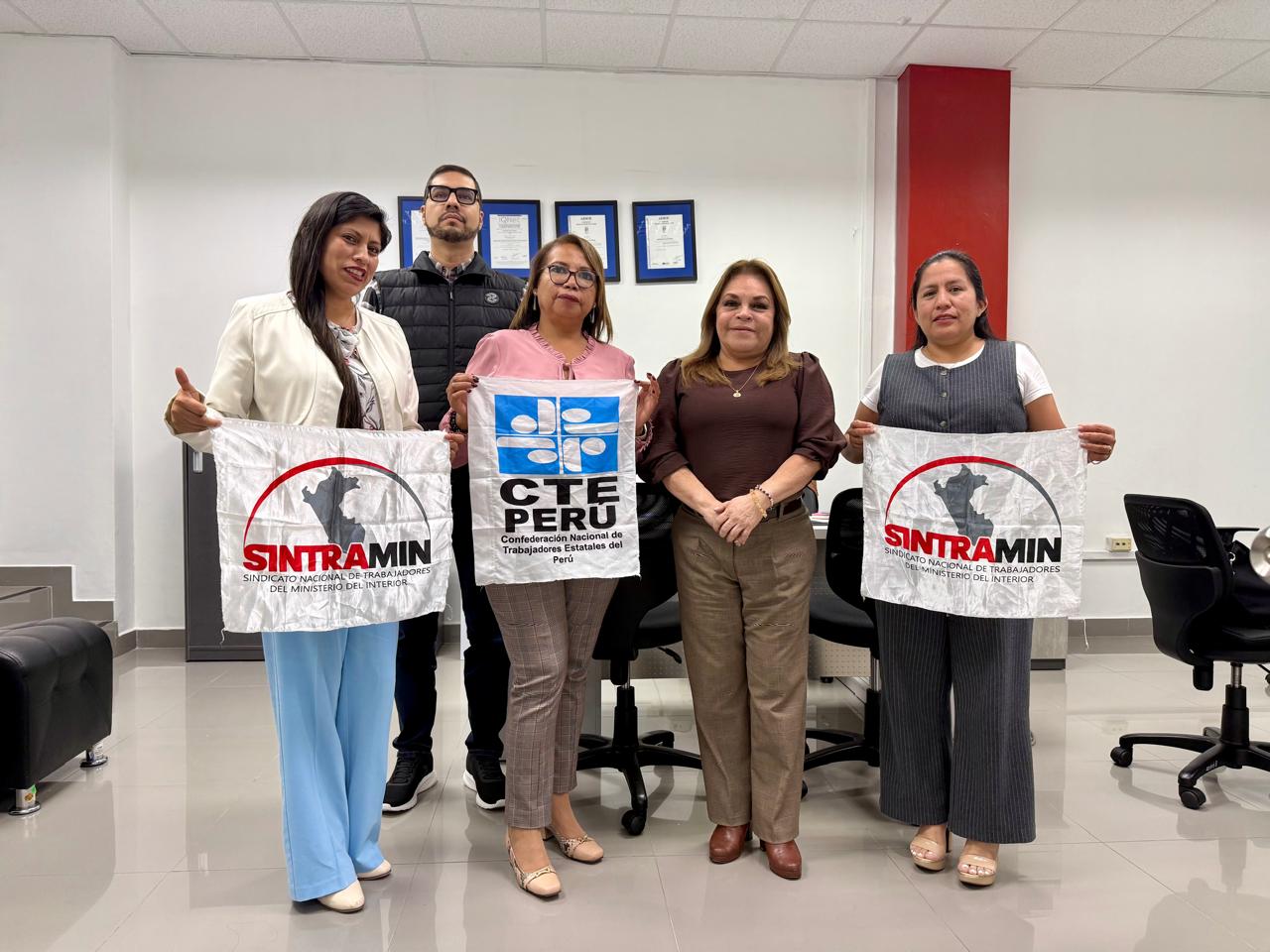 REUNIÓN CON NUEVA DIRECTORA GENERAL DE LA OGRH