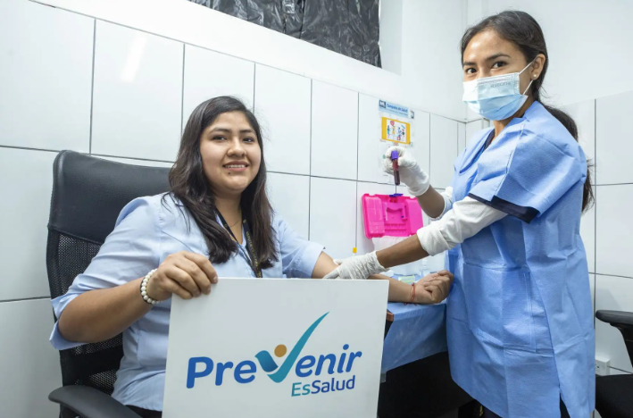 Trabajadores deben tener facilidades para chequeos preventivos en EsSalud